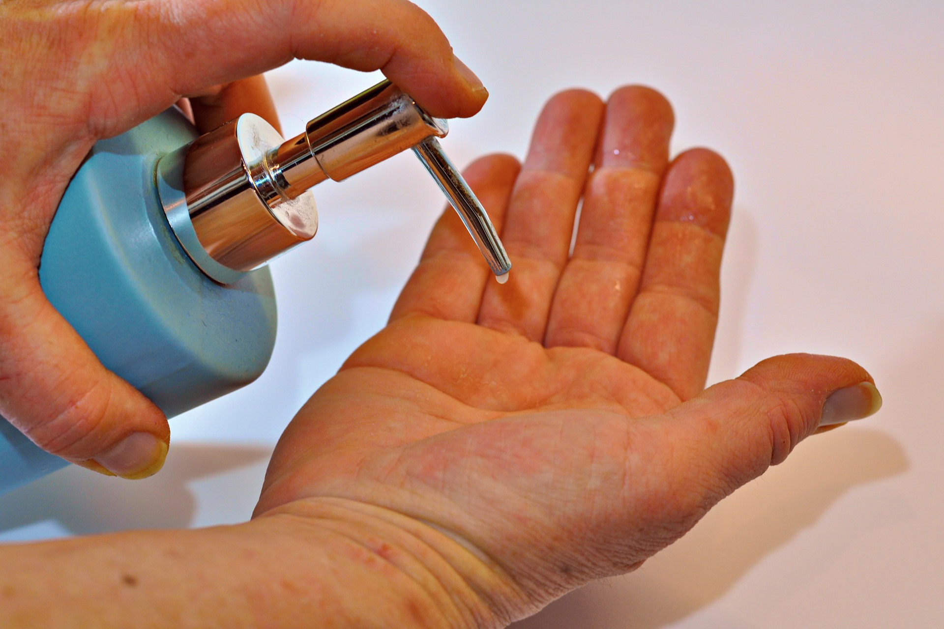 HEALTH AIDES FOR PATIENT HYGIENE